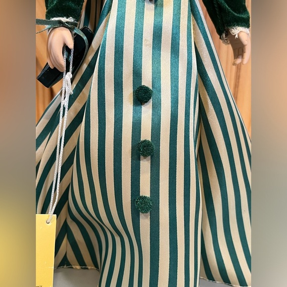 Avonlea Traditions Heritage Edition Anne of Green Gables Porcelain Doll Teacher - Picture 6 of 10